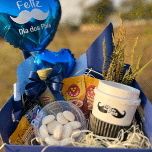 Com 15 anos de experiência, a Pimenta e Rosa Flores e Presentes oferece buquês de flores frescas, cestas de café da manhã, ursos de pelúcia e chocolates especiais. Cada produto é cuidadosamente elaborado para garantir qualidade e elegância, tornando suas ocasiões ainda mais especiais. Descubra a nossa variedade e surpreenda quem você ama com presentes que encantam.